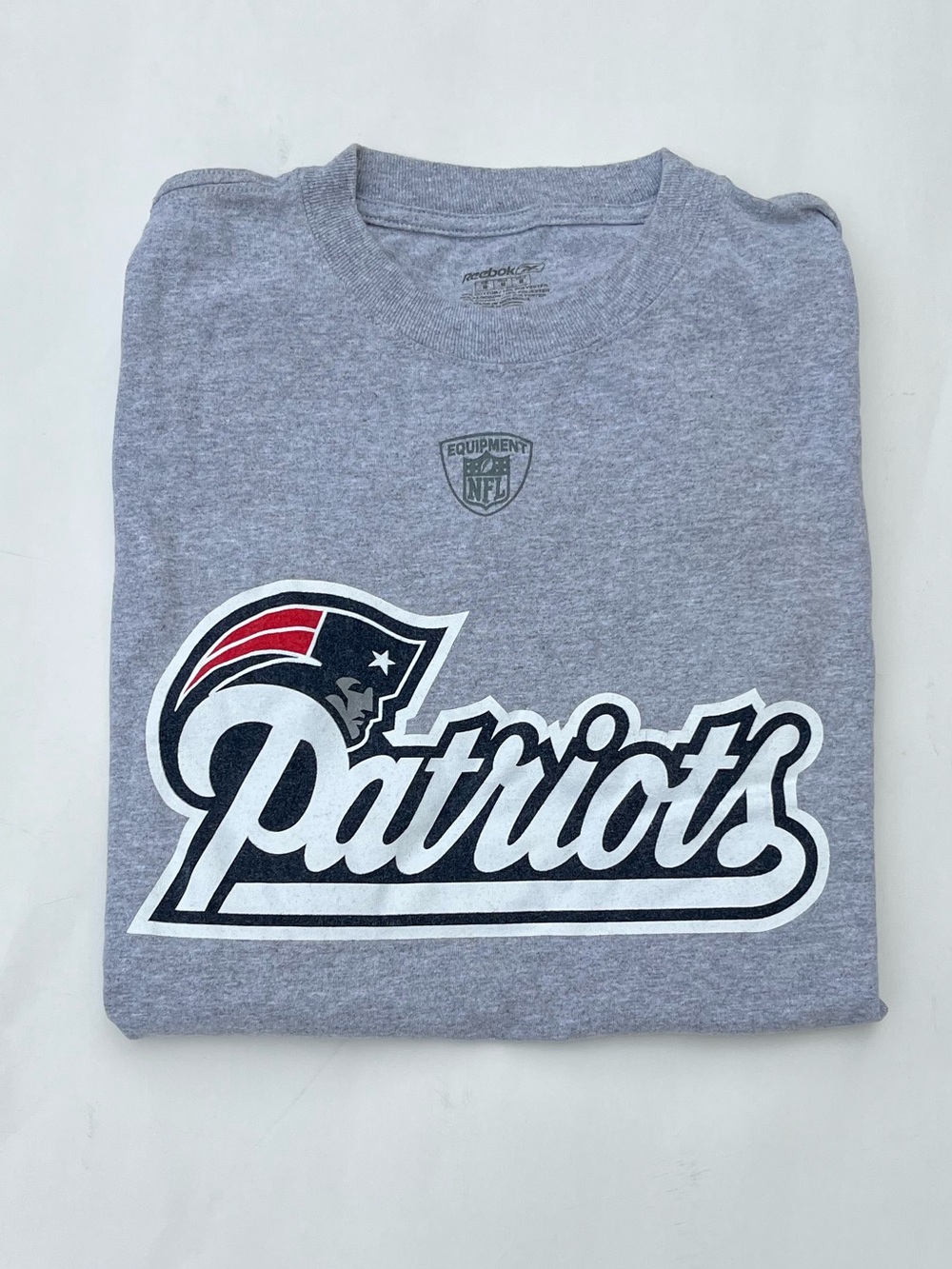New England Patriots Short Sleeve, Size Medium